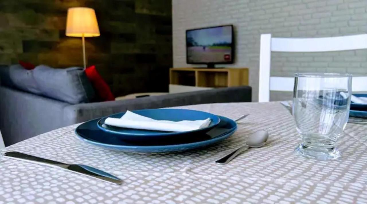 Appartement Chic Proche De Paris, Parking Inclus Saint-Maur-des-Fossés Exteriör bild